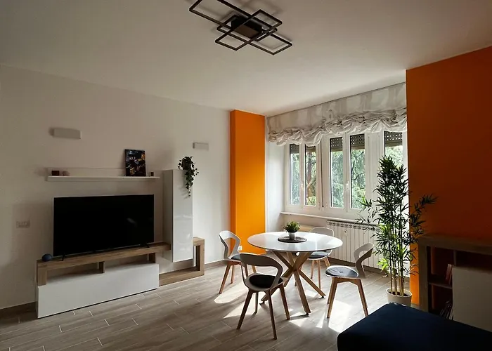 The Bright Place: wide&modern condo apartment in Milan